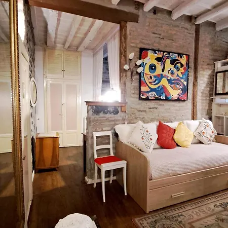 La Casa Di Claretta Apartment *