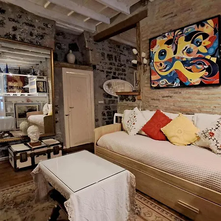 La Casa Di Claretta Apartment *