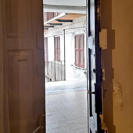 Apartment La Casa Di Claretta Como